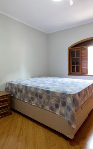 Casa à venda com 190m², 3 quartos e 4 vagas