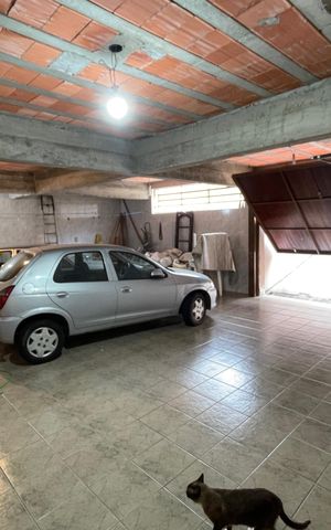 Casa à venda com 190m², 3 quartos e 4 vagas