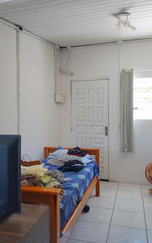 Casa à venda com 94m², 3 quartos e 2 vagasQuarto 3
