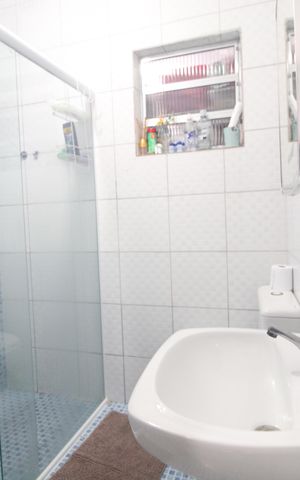 Casa à venda com 165m², 3 quartos e 2 vagasBanheiro da suíte 1