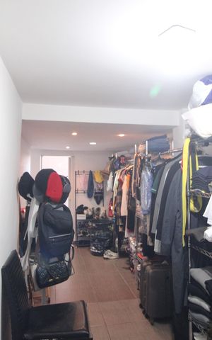 Casa à venda com 165m², 3 quartos e 2 vagasCasa 2 / closet