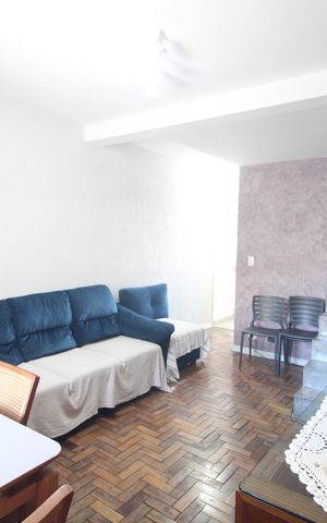 Casa à venda com 165m², 3 quartos e 2 vagasSala