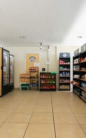 Apartamento à venda com 83m², 3 quartos e 2 vagasÁrea Comum - Mercado
