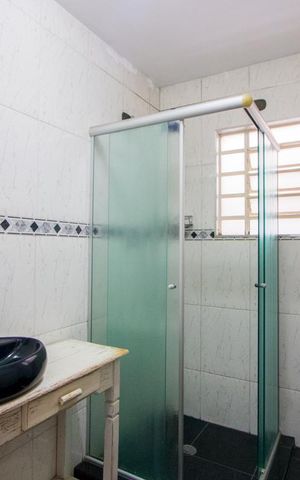 Casa à venda com 250m², 3 quartos e 2 vagas