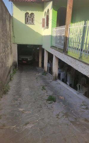 Casa à venda com 312m², 5 quartos e 4 vagas