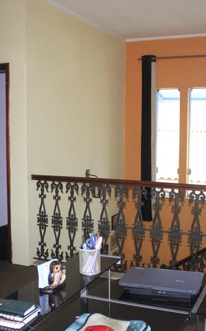 Casa à venda com 240m², 4 quartos e 4 vagasHall dos quartos/ esritório