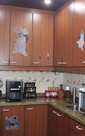 Casa à venda com 240m², 4 quartos e 4 vagasCozinha