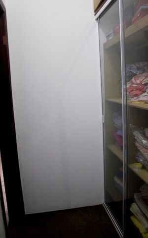 Casa à venda com 240m², 4 quartos e 4 vagasCloset do quarto 1