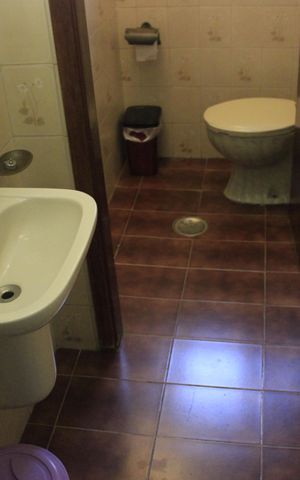 Casa à venda com 240m², 4 quartos e 4 vagasLavabo