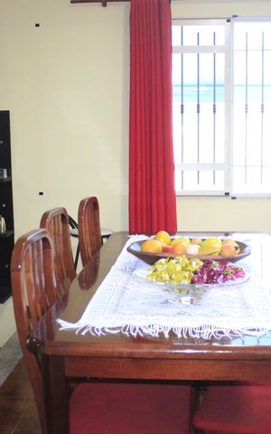 Casa à venda com 240m², 4 quartos e 4 vagasSala