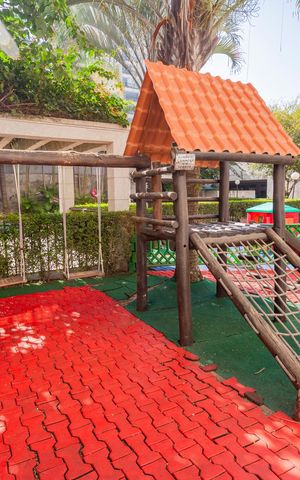 Apartamento para alugar com 55m², 2 quartos e 1 vagaÁrea comum - Playground