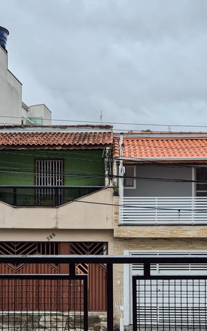 Casa à venda com 129m², 3 quartos e 2 vagas Casa à venda com 129m², 3 quartos e 2 vagasvaranda / Área de Serviço- vista