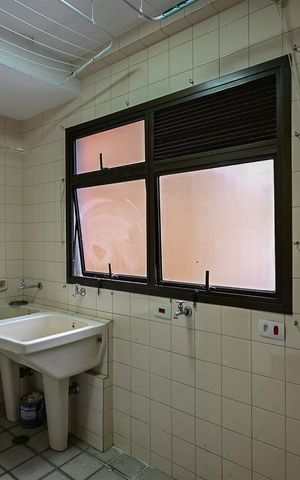 Apartamento à venda com 143m², 4 quartos e 2 vagasÁrea de Serviço 