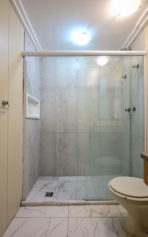 Apartamento à venda com 143m², 4 quartos e 2 vagasBanheiro Suíte 2