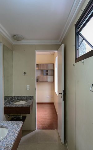 Apartamento à venda com 143m², 4 quartos e 2 vagasBanheiro da Suíte  3