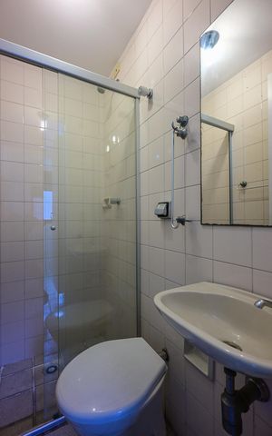 Apartamento à venda com 143m², 4 quartos e 2 vagasBanheiro de Serviço