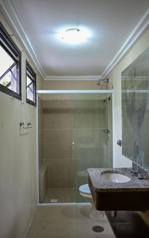 Apartamento à venda com 143m², 4 quartos e 2 vagasBanheiro da Suíte  3