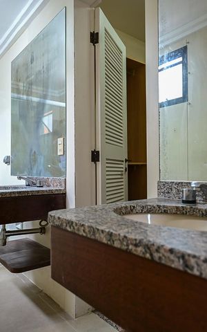 Apartamento à venda com 143m², 4 quartos e 2 vagasBanheiro da Suíte  3