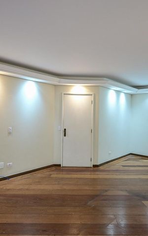 Apartamento à venda com 143m², 4 quartos e 2 vagasSala