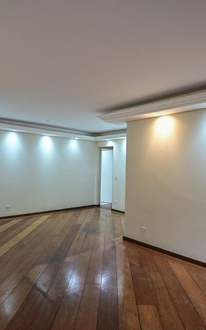 Apartamento à venda com 143m², 4 quartos e 2 vagasSala