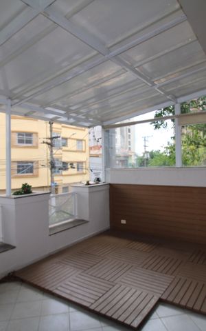 Casa à venda com 242m², 4 quartos e 3 vagasVaranda