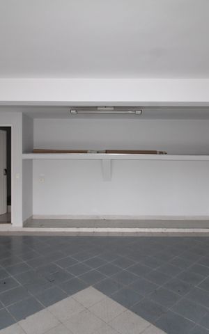 Casa à venda com 242m², 4 quartos e 3 vagasGaragem