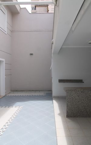 Casa à venda com 242m², 4 quartos e 3 vagasÁrea de Serviço