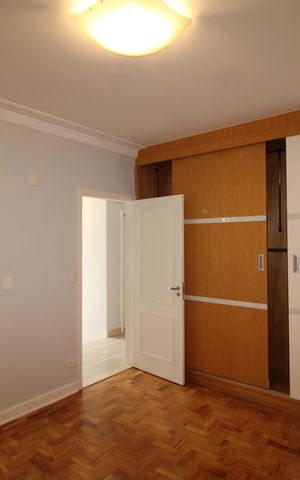 Casa à venda com 242m², 4 quartos e 3 vagasQuarto 3