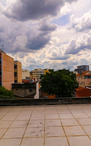 Casa à venda com 130m², 3 quartos e sem vaga Casa à venda com 130m², 3 quartos e sem vagaTerraço