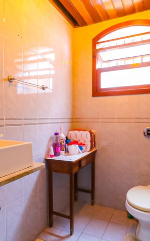 Casa à venda com 130m², 3 quartos e sem vaga Casa à venda com 130m², 3 quartos e sem vagaLavado