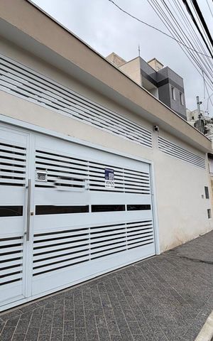 Casa à venda com 407m², 2 quartos e 2 vagasFachada 