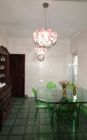 Casa à venda com 200m², 4 quartos e 1 vagaCozinhaCozinha
