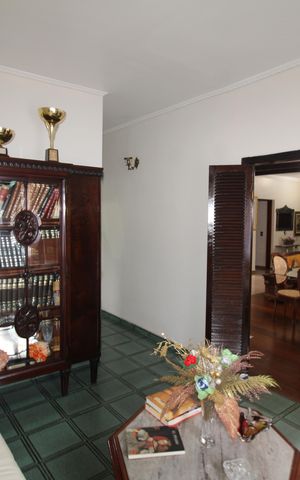 Casa à venda com 200m², 4 quartos e 1 vagaSala 2