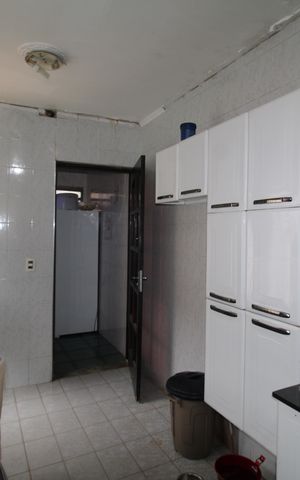 Casa à venda com 200m², 4 quartos e 1 vagaÁrea de Serviço