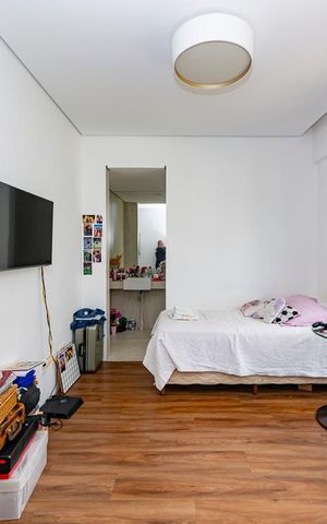 Apartamento à venda com 194m², 4 quartos e 3 vagas Apartamento à venda com 194m², 4 quartos e 3 vagasSuíte 2