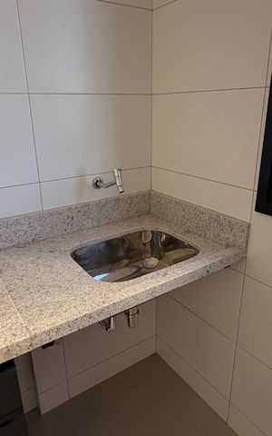 Apartamento à venda com 49m², 1 quarto e 1 vagaSala - Cozinha