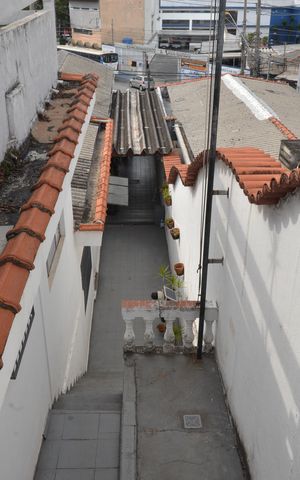 Casa para alugar com 278m², 6 quartos e 4 vagasQuintal