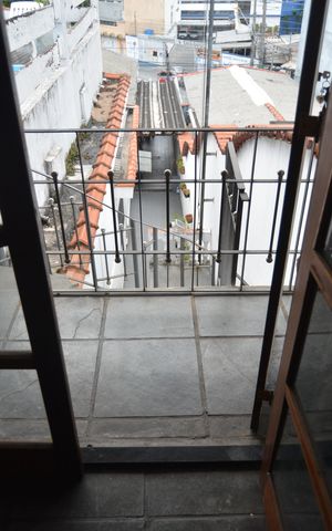 Casa para alugar com 278m², 6 quartos e 4 vagasSacada
