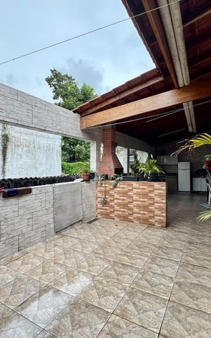 Casa à venda com 174m², 4 quartos e sem vaga Casa à venda com 174m², 4 quartos e sem vagaQuintal