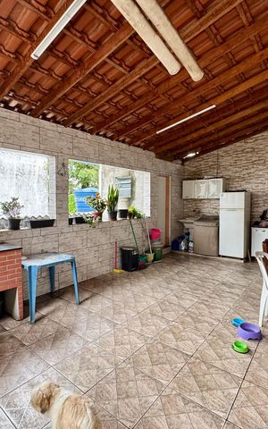 Casa à venda com 174m², 4 quartos e sem vaga Casa à venda com 174m², 4 quartos e sem vagaChurrasqueira