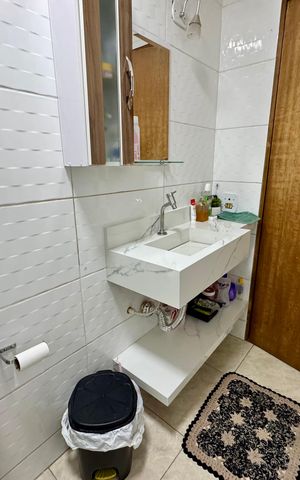 Casa à venda com 174m², 4 quartos e sem vaga Casa à venda com 174m², 4 quartos e sem vagaBanheiro 1