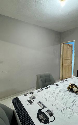 Casa à venda com 174m², 4 quartos e sem vaga Casa à venda com 174m², 4 quartos e sem vagaSala de Jantar