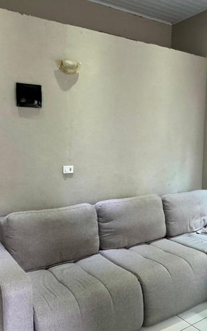 Casa à venda com 174m², 4 quartos e sem vaga Casa à venda com 174m², 4 quartos e sem vagaSala 1