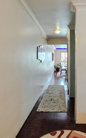 Casa à venda com 192m², 3 quartos e 2 vagas Casa à venda com 192m², 3 quartos e 2 vagasCorredor