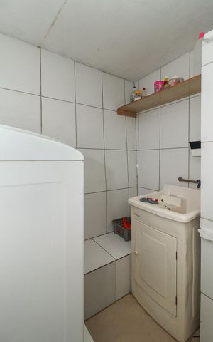Casa à venda com 140m², 4 quartos e 1 vagaÁrea de Serviço