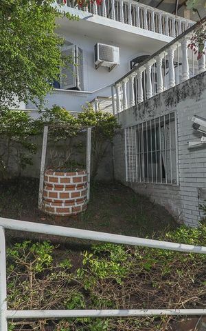 Casa à venda com 140m², 4 quartos e 1 vagaFachada