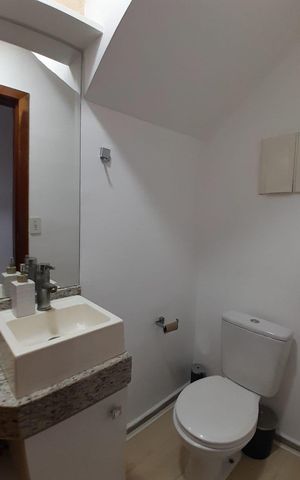 Casa à venda com 121m², 3 quartos e 2 vagas