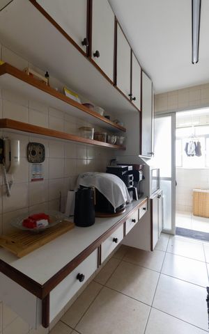 Apartamento à venda com 54m², 2 quartos e 1 vagaCozinha e Área de Serviço