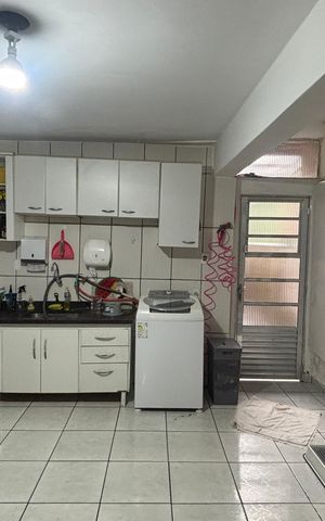 Casa à venda com 135m², 4 quartos e 1 vaga Casa à venda com 135m², 4 quartos e 1 vagaÁrea de Serviço