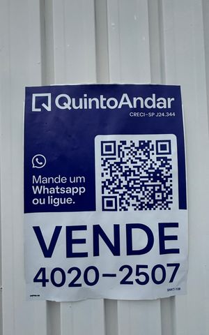 Casa à venda com 135m², 4 quartos e 1 vaga Casa à venda com 135m², 4 quartos e 1 vagaFachada